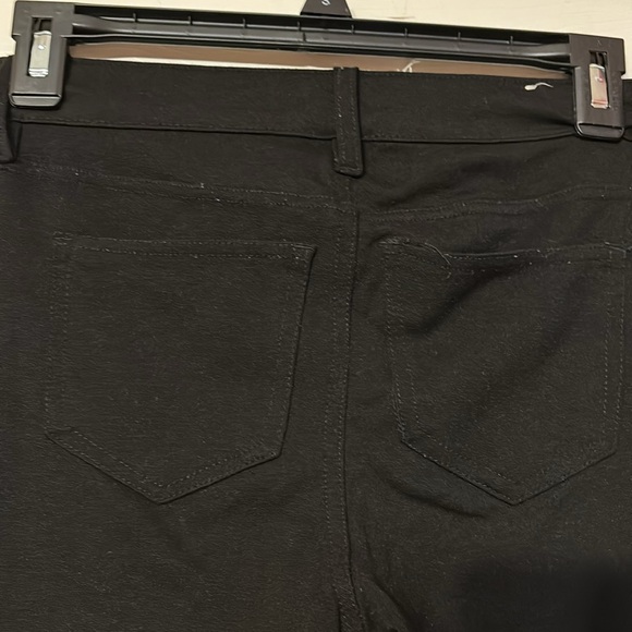 Altar’d state black pants size 26/3 stretchy only back pockets. Juniors size - Picture 4 of 4